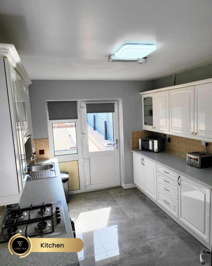 Nr Birmingham City Centre, 5 Bed, Luxe Inn Εξωτερικό φωτογραφία