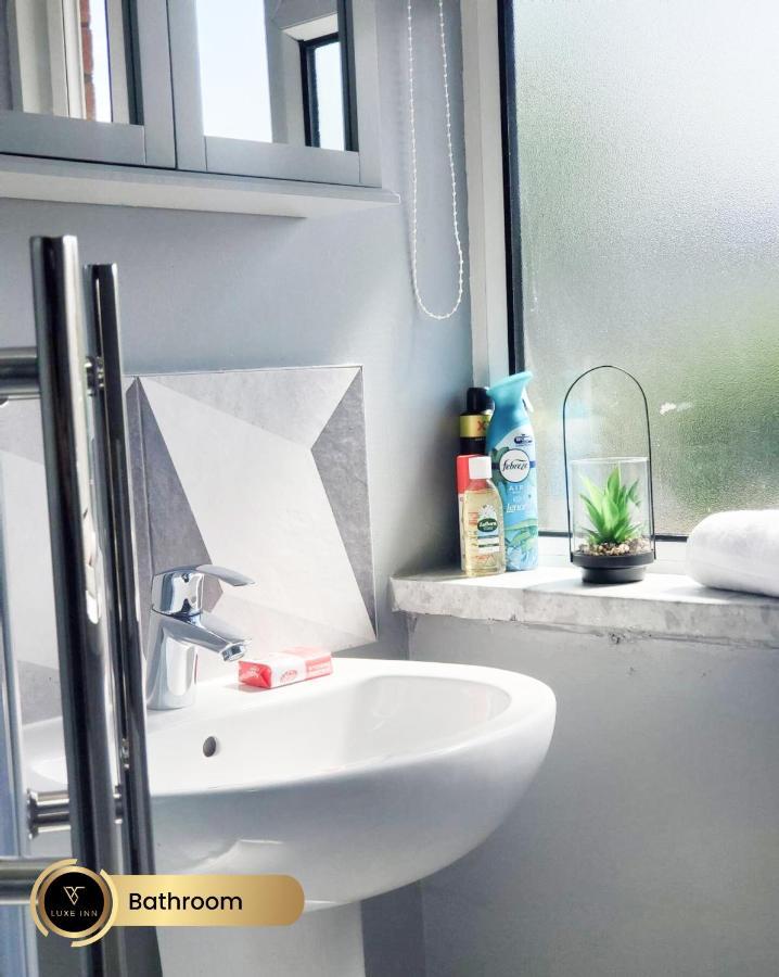 Nr Birmingham City Centre, 5 Bed, Luxe Inn Εξωτερικό φωτογραφία